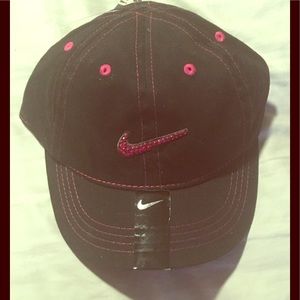 NWT Nike Black Blinging Swoosh Youth Hat